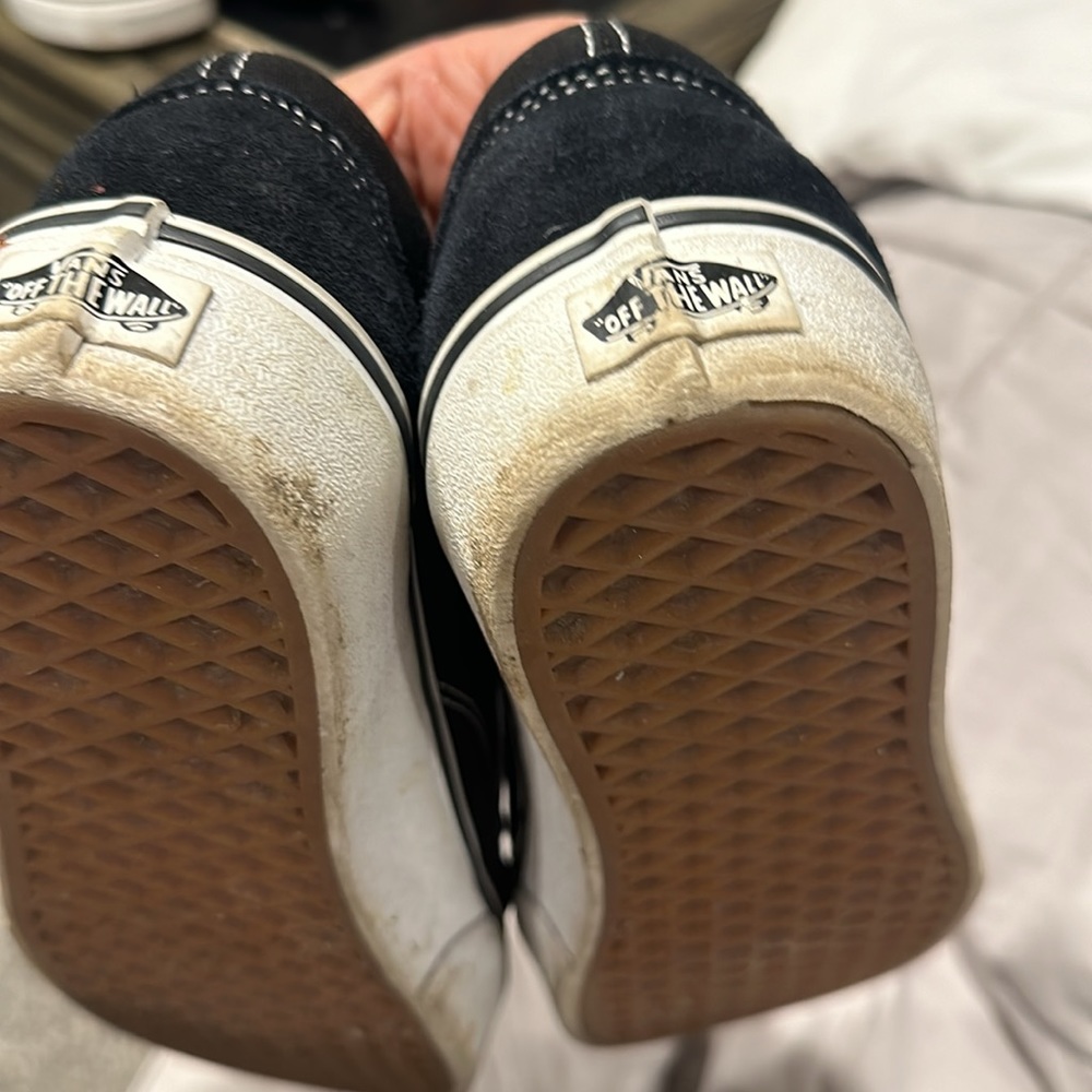 Vans - Picture 4 of 6